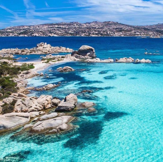 Gelsi Holiday Home La Maddalena Ла-Маддалена Экстерьер фото